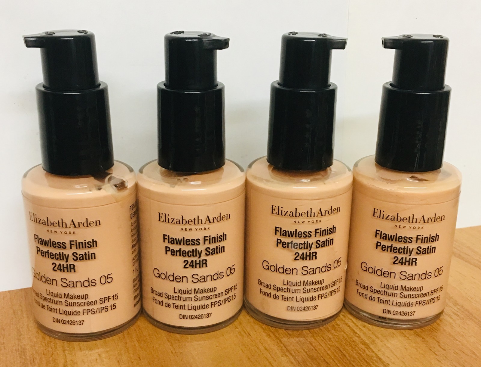 ELIZABETH ARDEN FLAWLESS FINISH PERFECTLY SATIN 24HR Golden Sands 05 1oz X4 #EA7