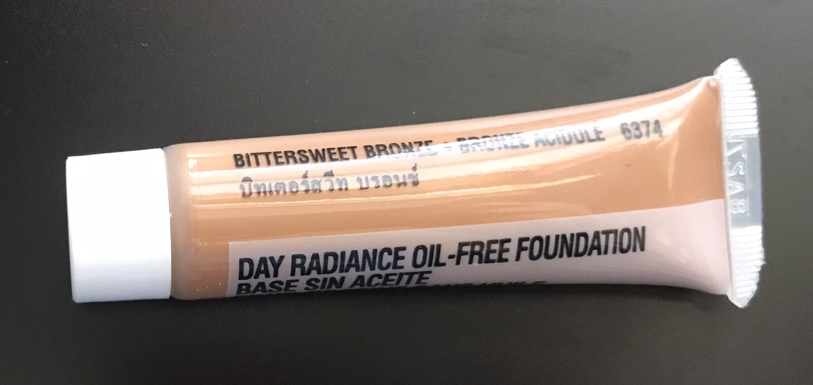 Mary Kay Day Radiance Oil-Free Foundation Formula 3 Tube Bittersweet Bronze 6374
