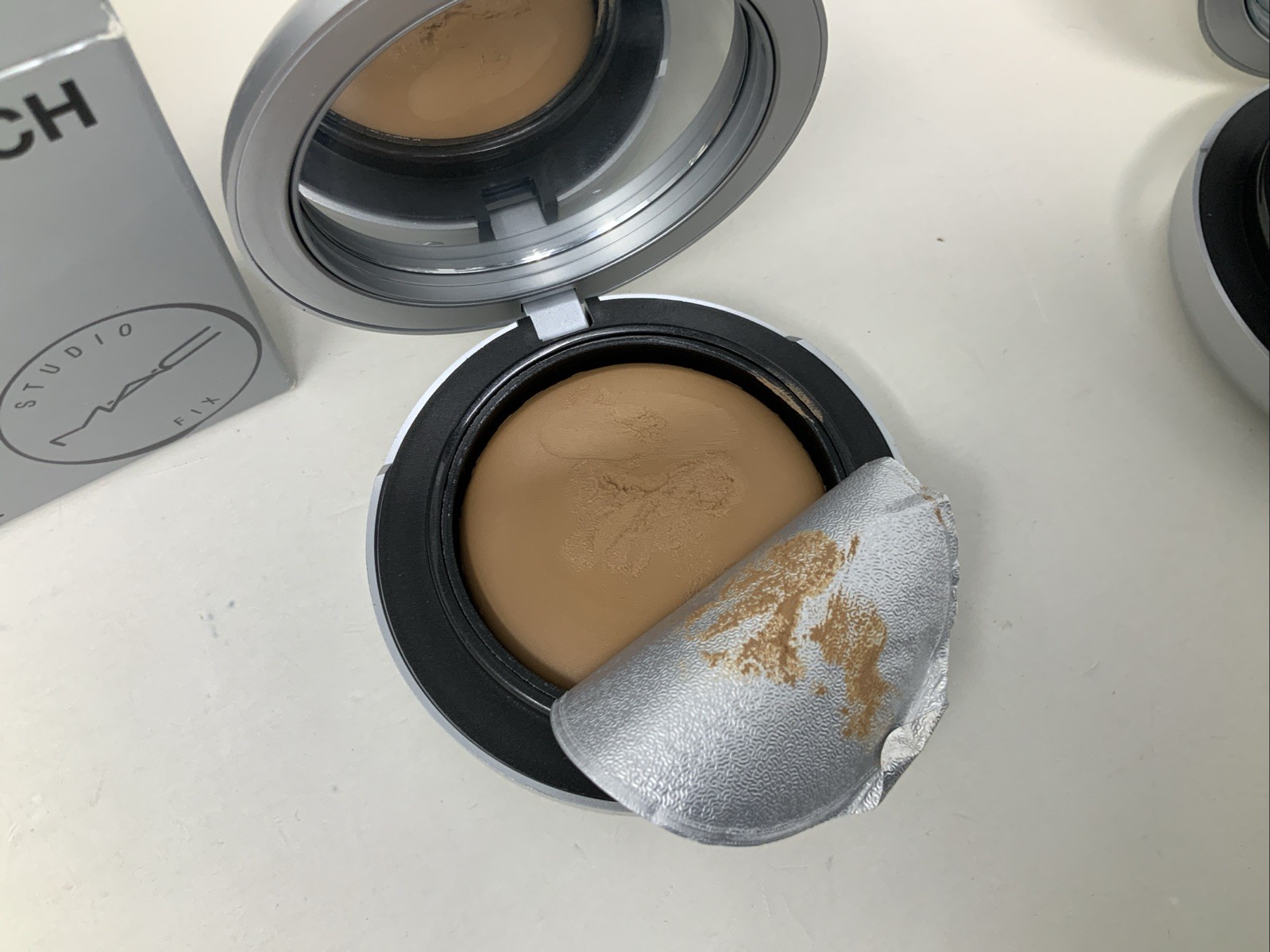 MAC Studio Fix Tech Foundation Lot of 7 Pieces Assorted Colors.