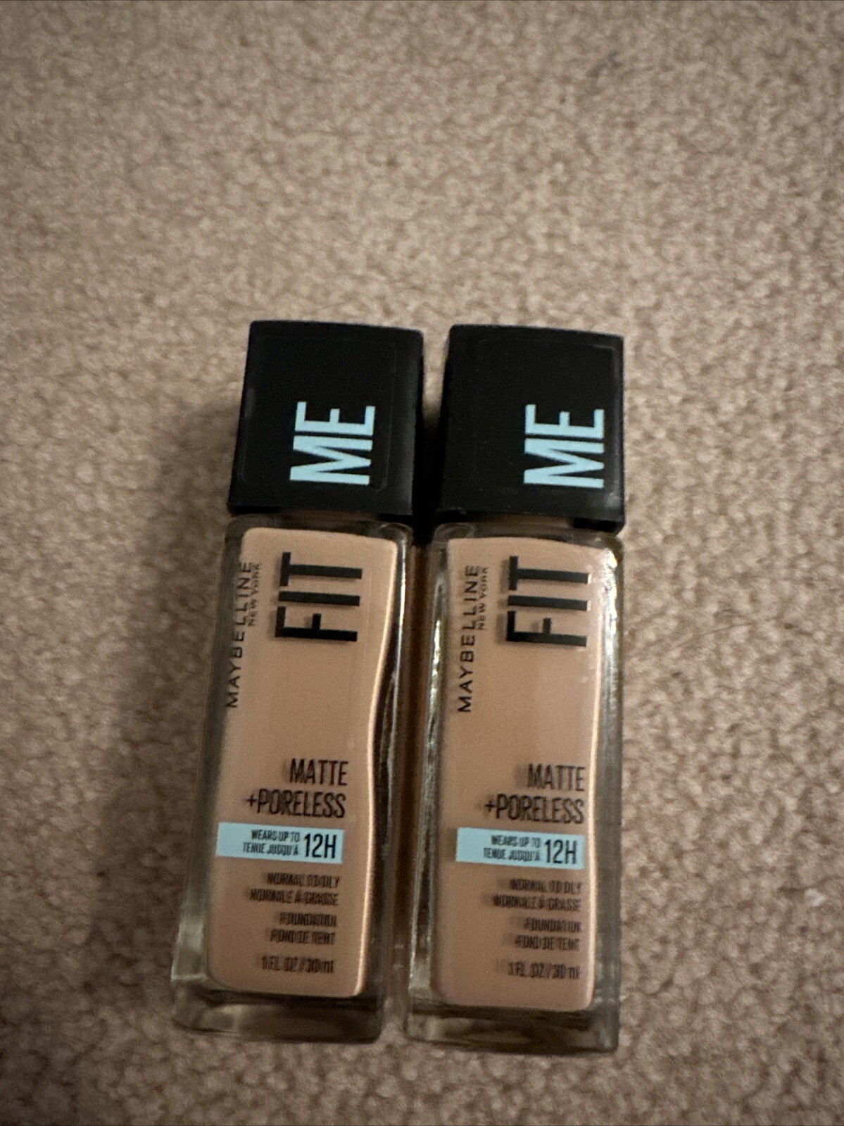 Duo Maybelline Fit Me Matte & Poreless, Normal/Oily Foundation ~ Shade 122