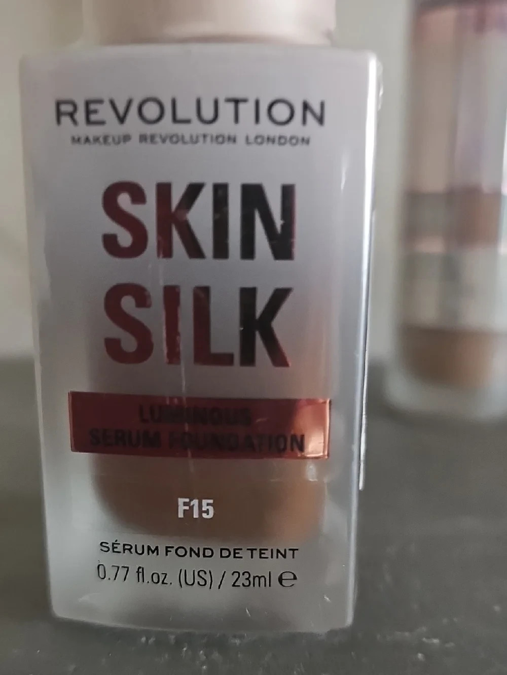 Revolution Makeup Bundle Skin Silk Luminous Serum & IRL Filter Foundation