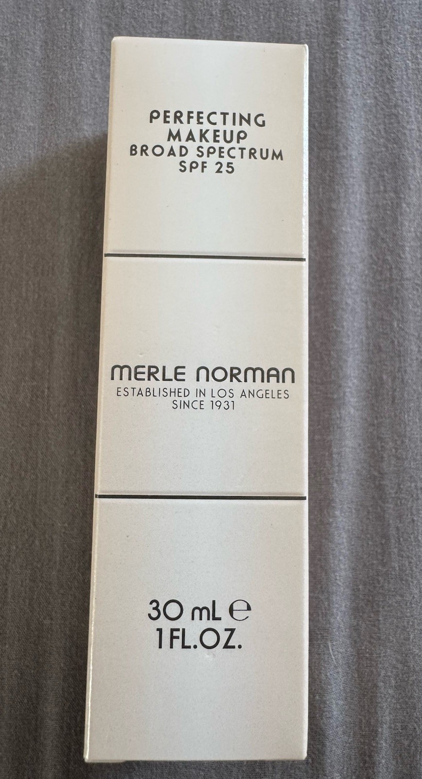 Merle Norman Perfecting Makeup Foundation Simply Beige SPF 25 SPF NIB