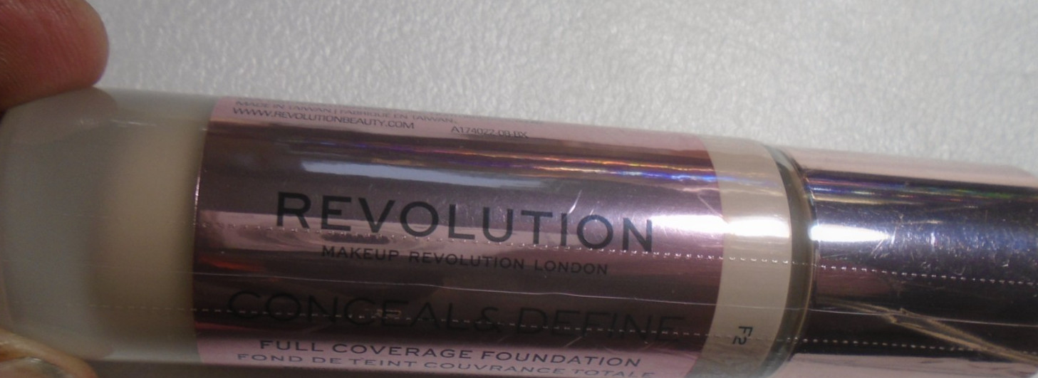 Revolution Makeup CONCEAL & DEFINE Foundation, F2