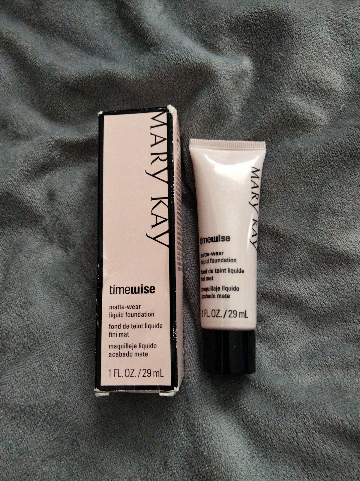 Mary Kay TimeWise IVORY 5 Liquid Foundation Luminous Wear #038701 NEW In Box