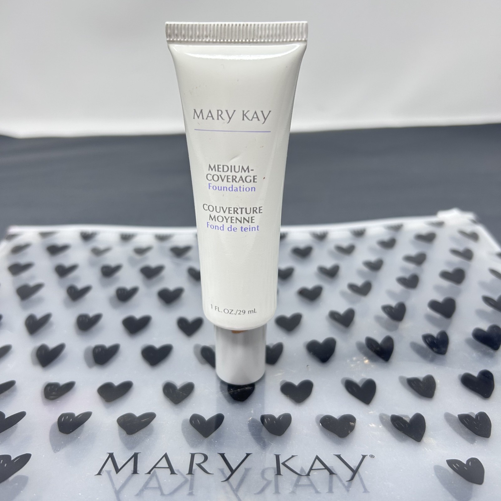 NO Box* Mary Kay Medium Coverage Foundation Ivory 202 Normal/Oily -Gray Cap