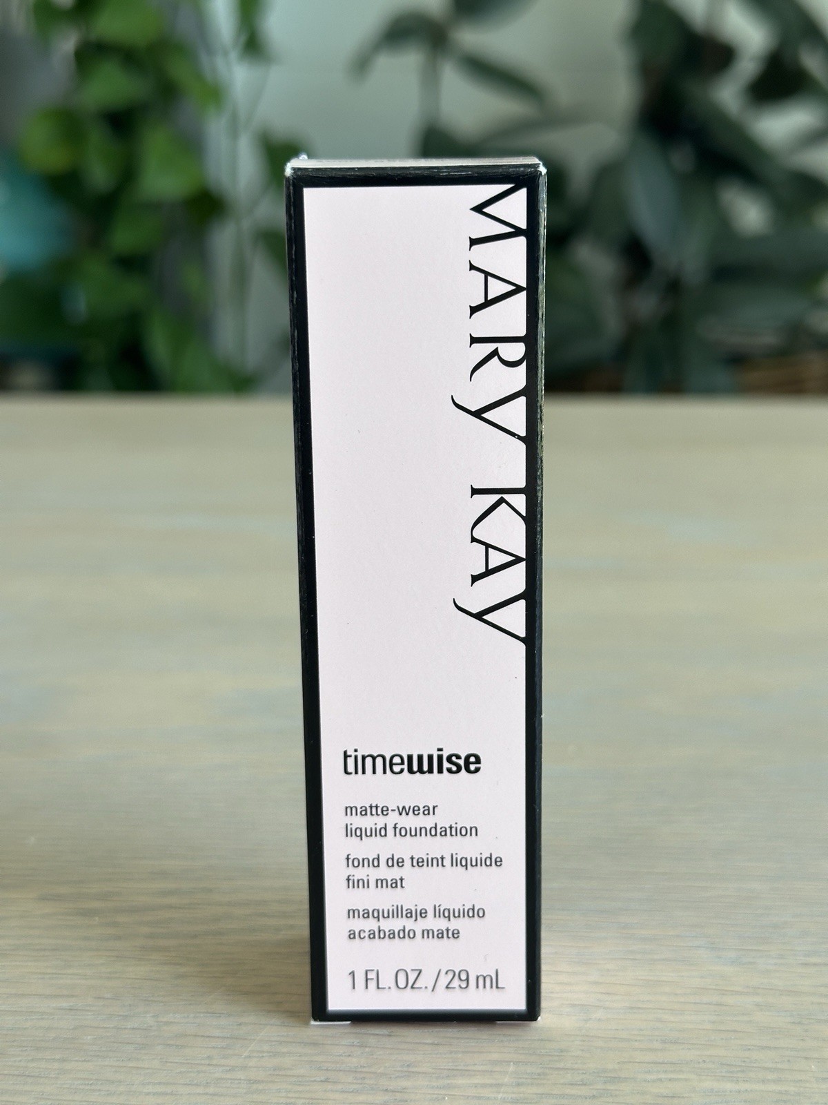 Mary Kay TimeWise MATTE WEAR Liquid Foundation Ivory 5 038754 NOS