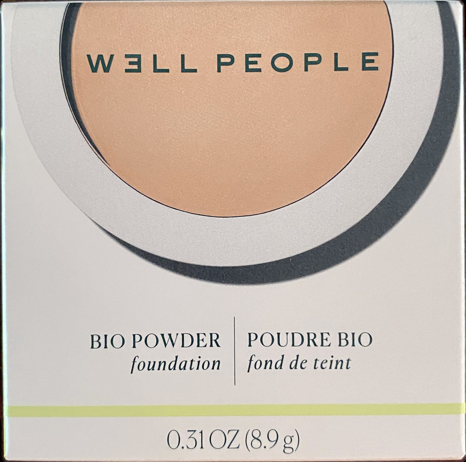 WELL PEOPLE Bio Powder Foundation 3W Light with golden undertone