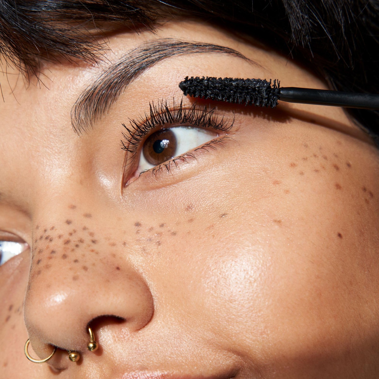 essence Lash Princess False Lash Effect Mascara – Volumizing & Lengthening