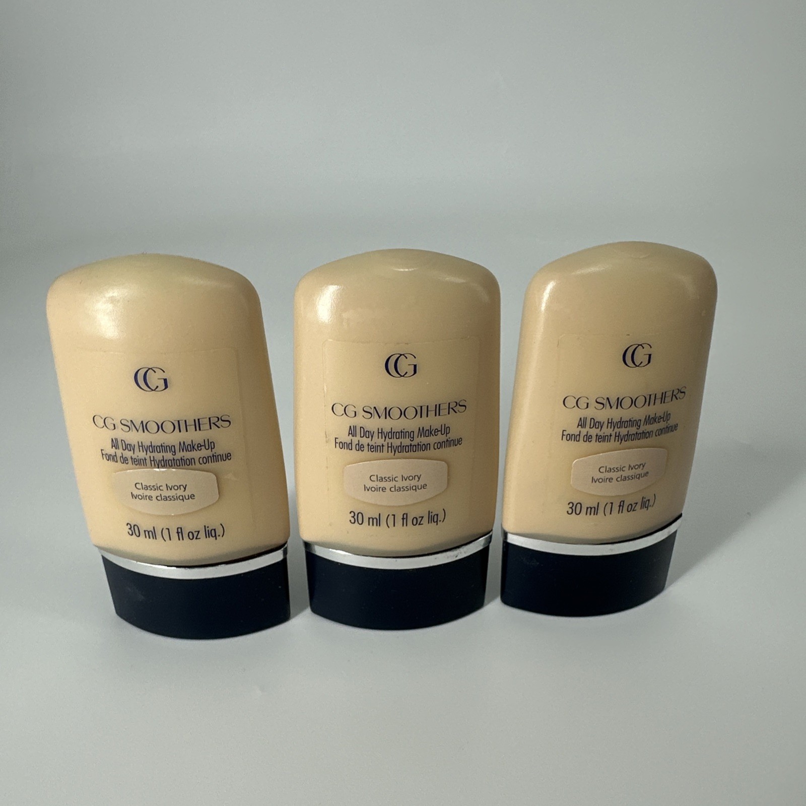 3 PACK Covergirl CG Smoothers All Day Hydrating Make-Up 710 CLASSIC IVORY Makeup