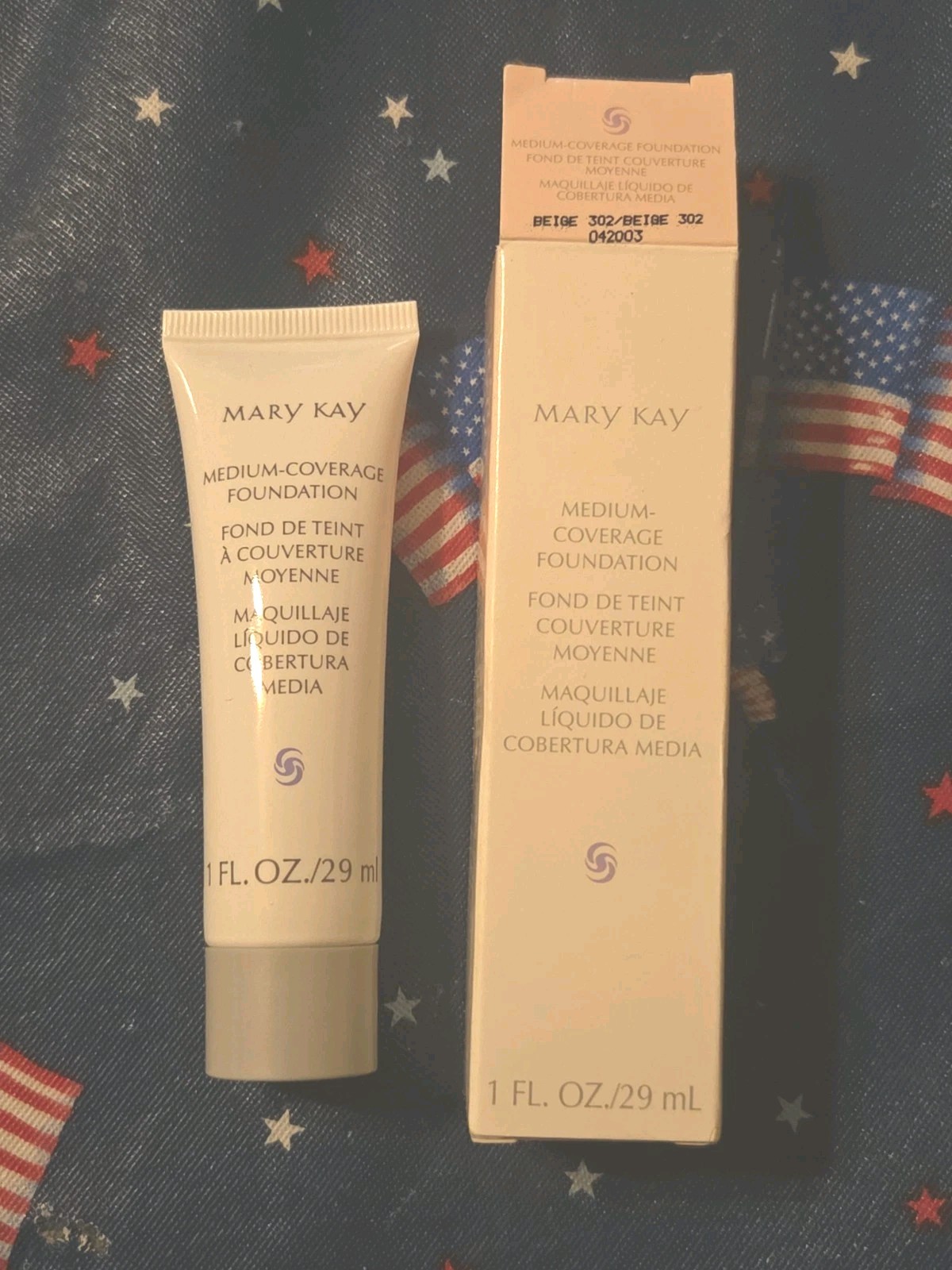 Mary Kay Medium Coverage Foundation – 1 fl. oz. (Beige 302) New in Box!