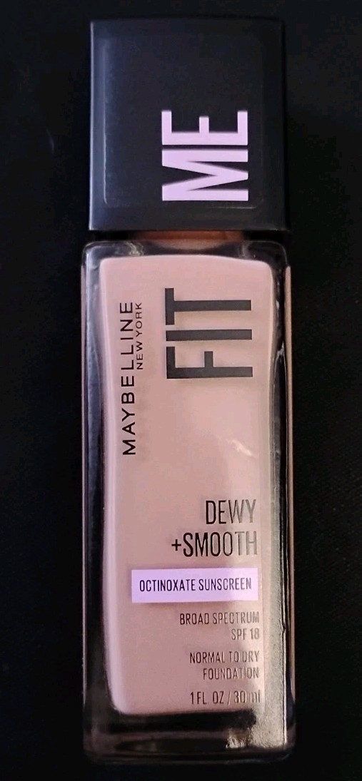 Maybelline Fit Me Normal To Dry Dewy+Smooth Foundation, Octinoxate Sunscreen