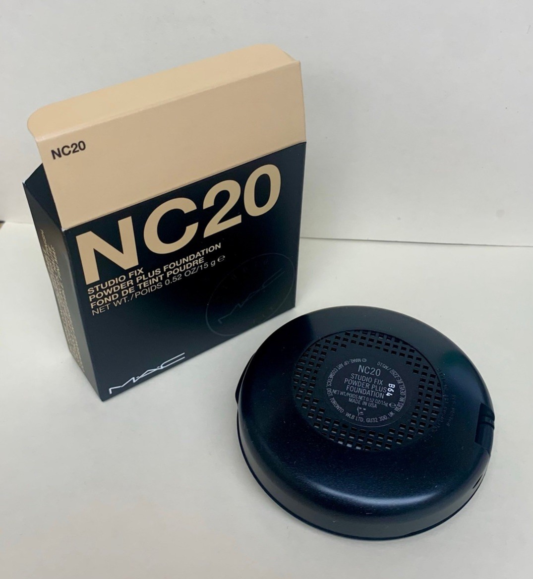 MAC Studio Fix Powder Plus Foundation – NC20 0.52oz NIB