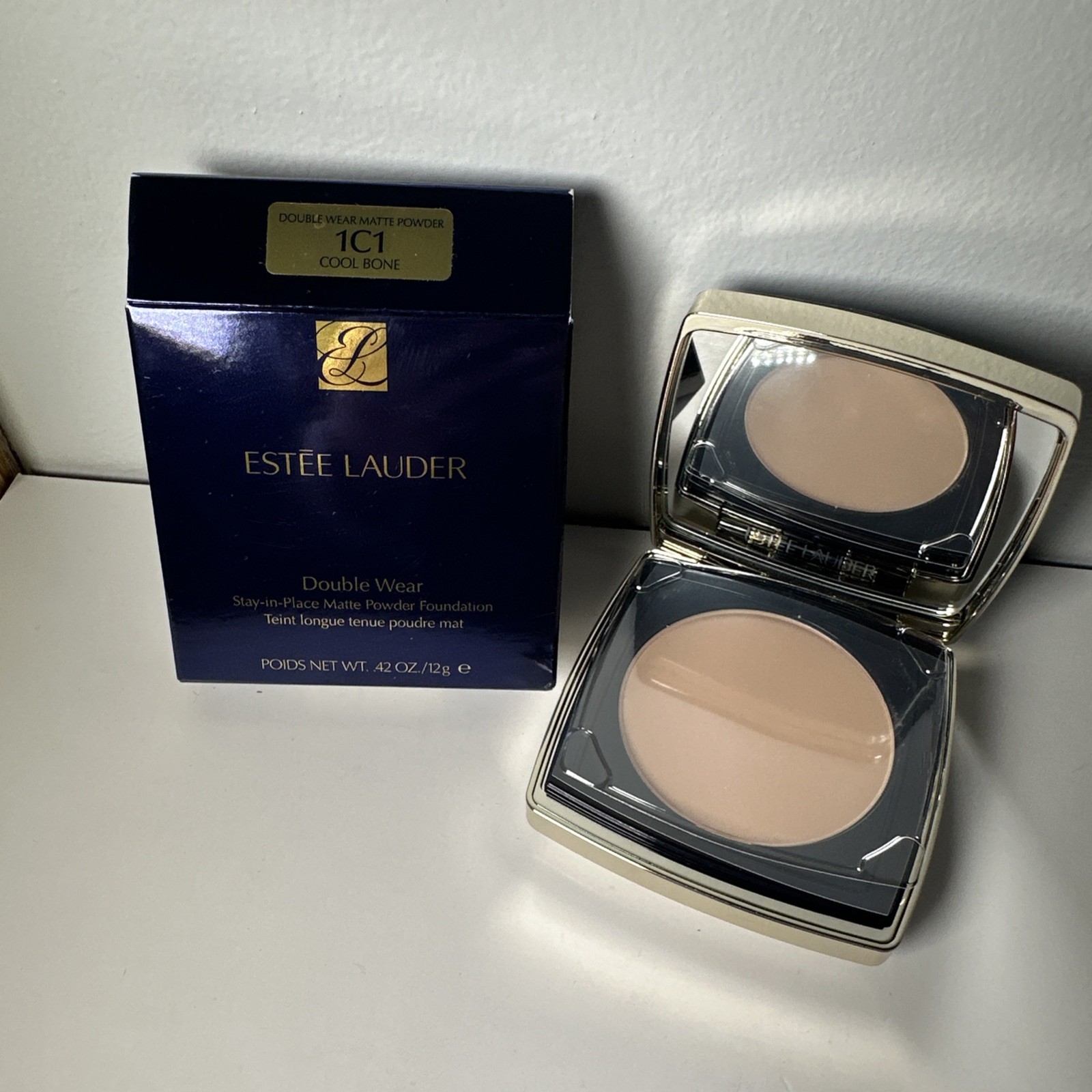 Estée Lauder Double Wear Matte Powder Foundation- 1C1 Cool Bone – Full Size