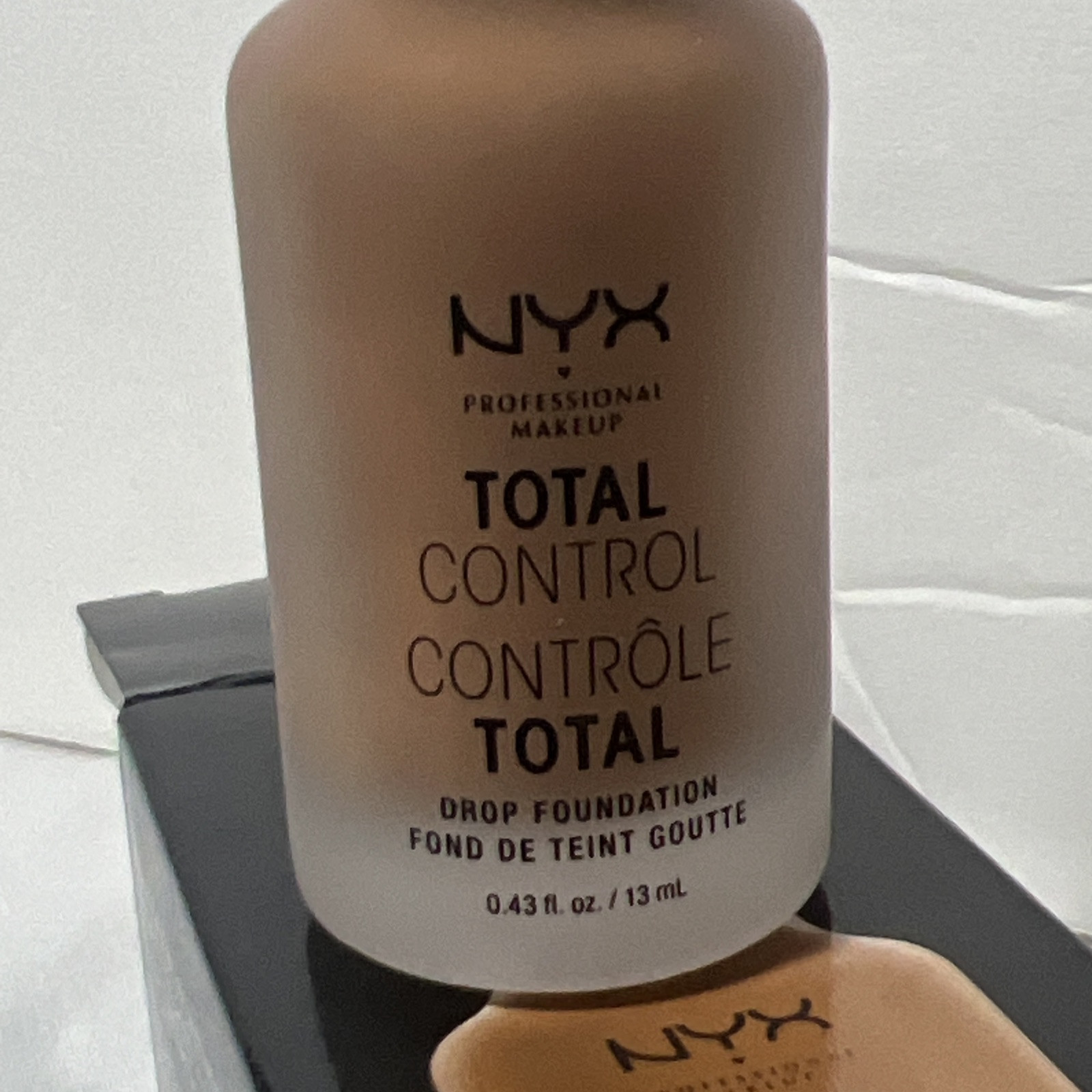 NYX PROFESSIONAL MAKEUP Total Control Drop Foundation, Sienna New In Box