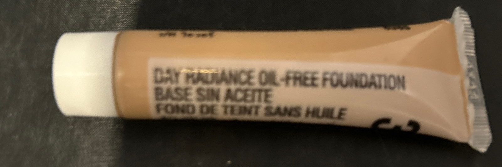 Mary Kay DAY RADIANCE F3 Foundation #3 * .45 oz/Demo Tube Buffed Ivory Rare