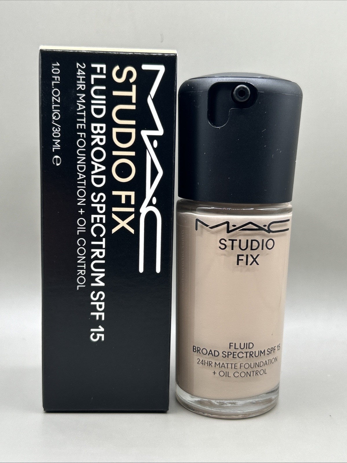 Mac Studio Fix Fluid Broad Spectrum SPF15 24HR Foundation + Oil Control NC10 1oz