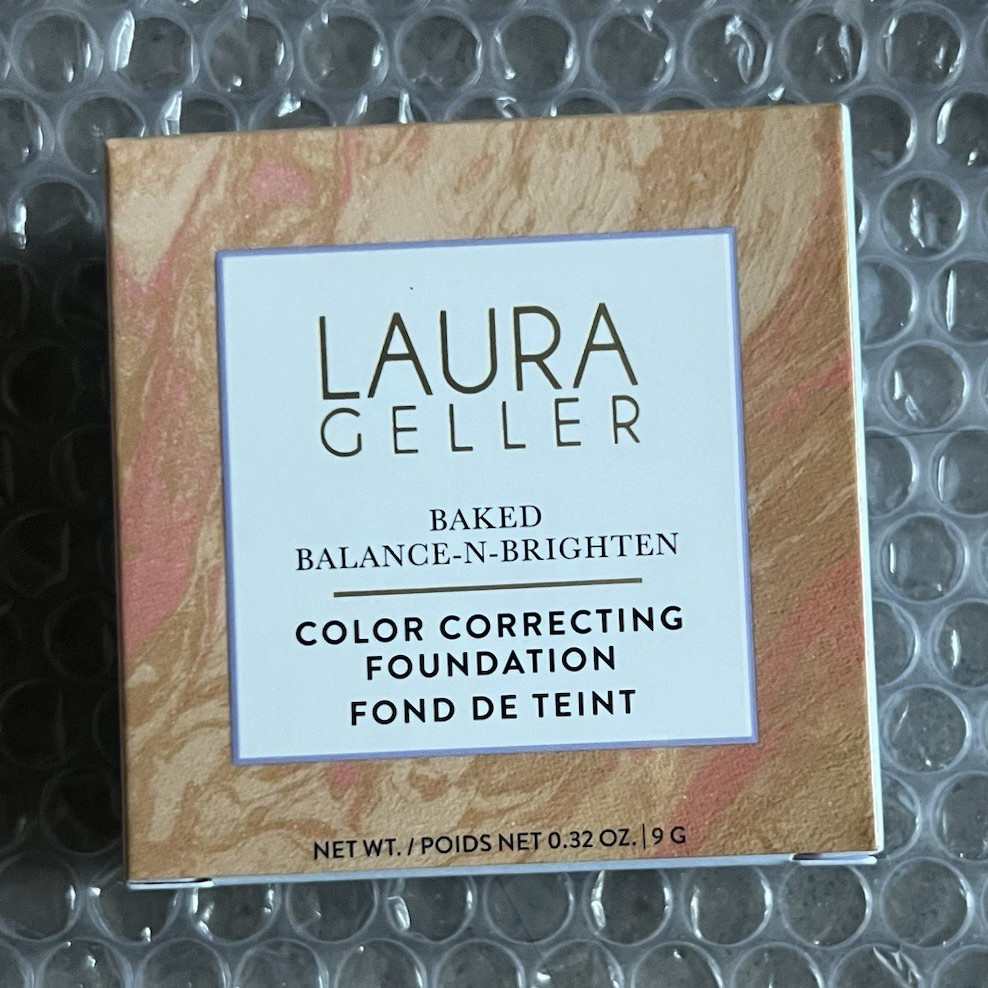 Laura Geller Baked Balance-n-Brighten Foundation Porcelain 0.32 oz