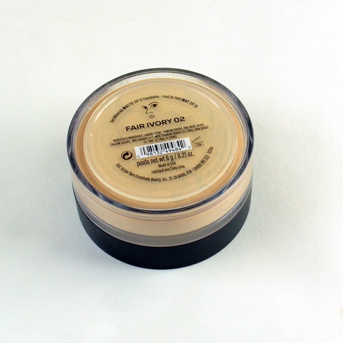 bareMinerals Matte Foundation SPF15 FAIR IVORY 02 – Size 6 g / 0.21 Oz.