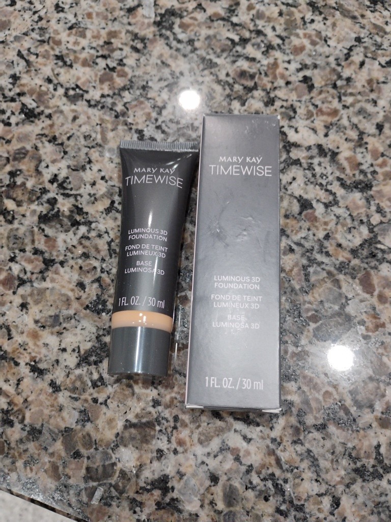 Mary Kay Timewise Luminous 3D Foundation Beige C 220 Normal To Dry Skin 100031