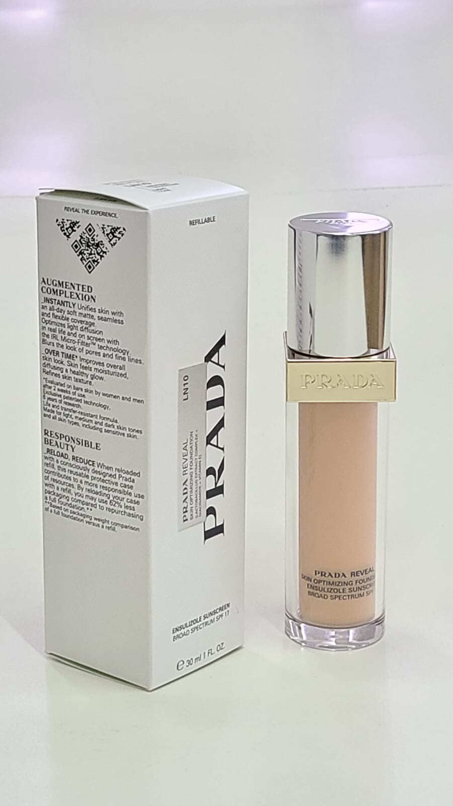 Prada Reveal Skin Optimazing Foundation LN10 Sunscreen SPF17 Refillable 1 fl oz