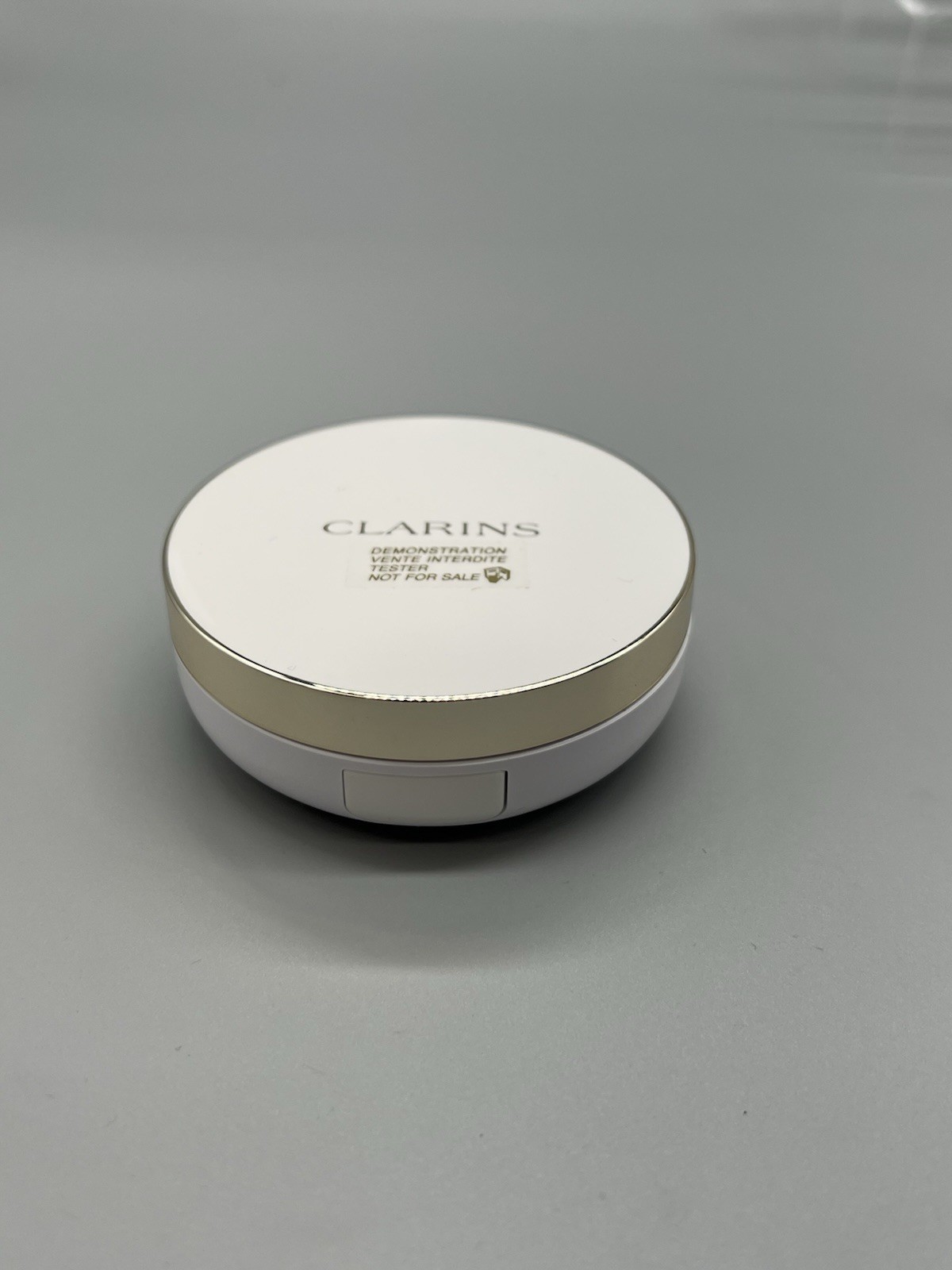 Clarins Everlasting Cushion Foundation SPF 50 Hydrating 110 Honey 13 mL / 0.5 Oz