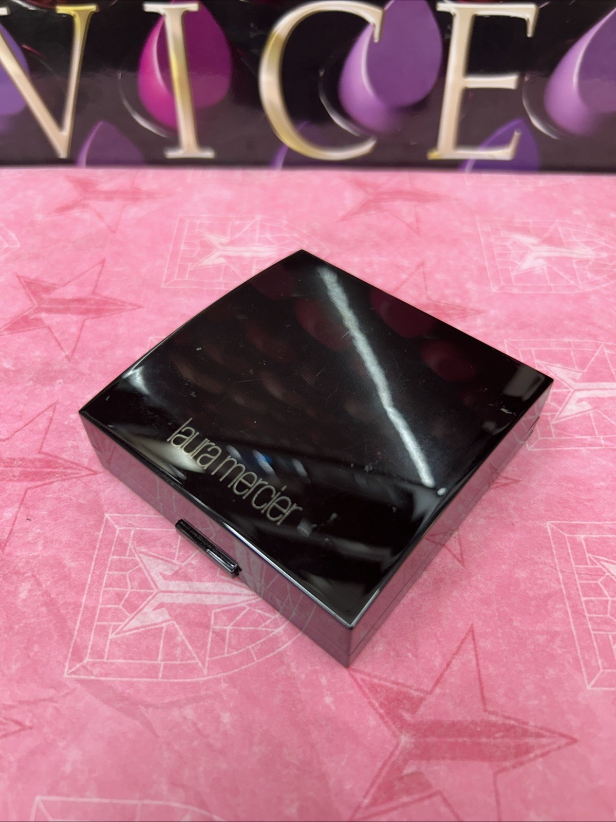 READ DESCRIPTION laura mercier Face Illuminator Powder Indiscretion