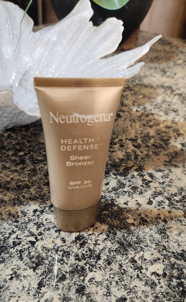 Neutrogena Healthy Defense Sheer Bronzer, SPF 30 – Summer Glow. NOS.