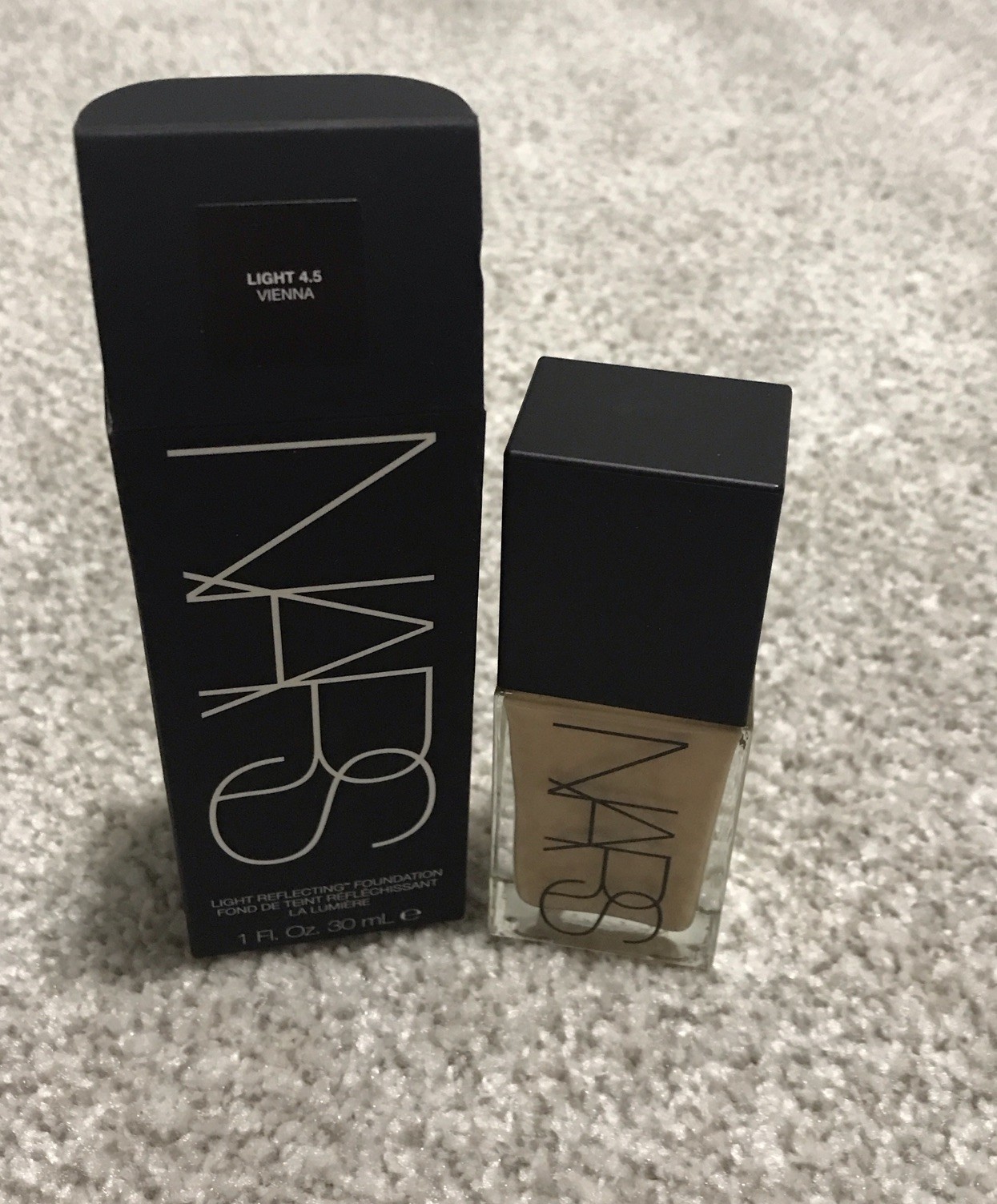 NARS Light Reflecting Foundation – Vienna (Light 4.5) 30ml/1oz