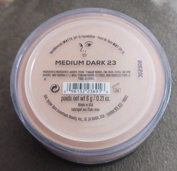 bareMinerals Original Foundation Matte SPF 15 Sunscreen Medium Dark 23 ~ .21 oz