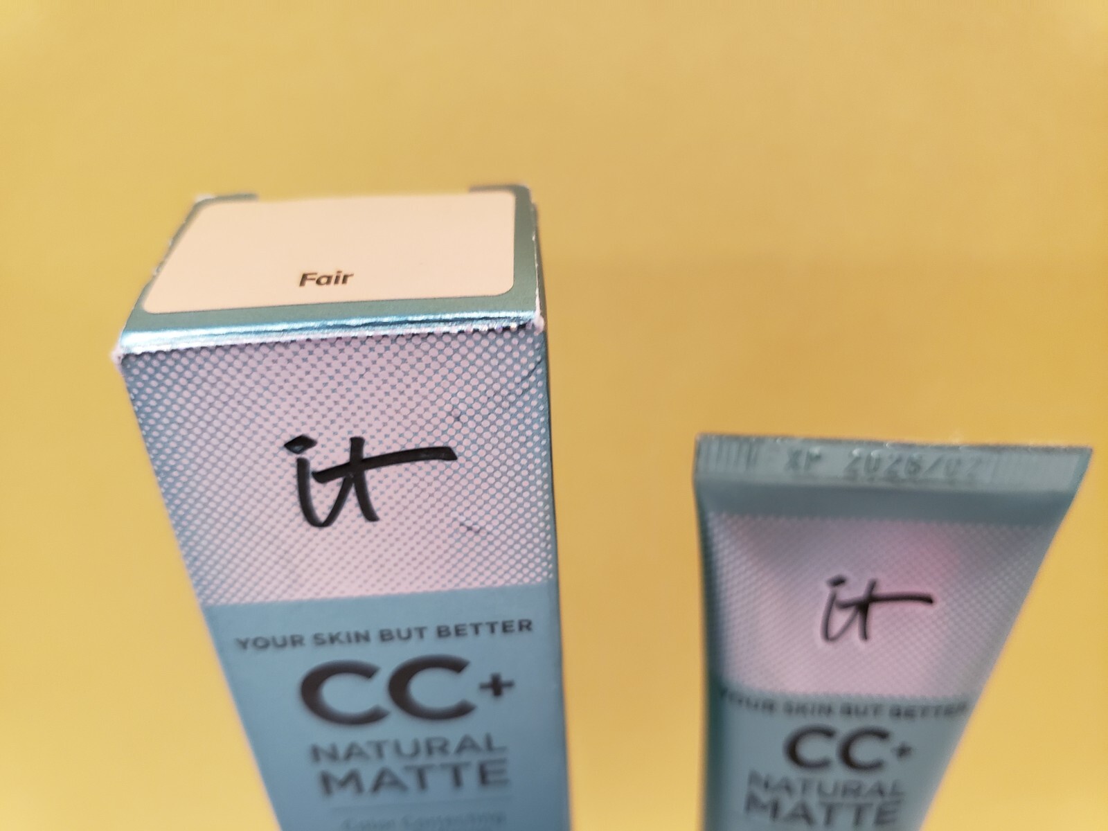 It Cosmetics~CC + Natural Matte Pore Refining Coverage Cream~FAIR 02/26