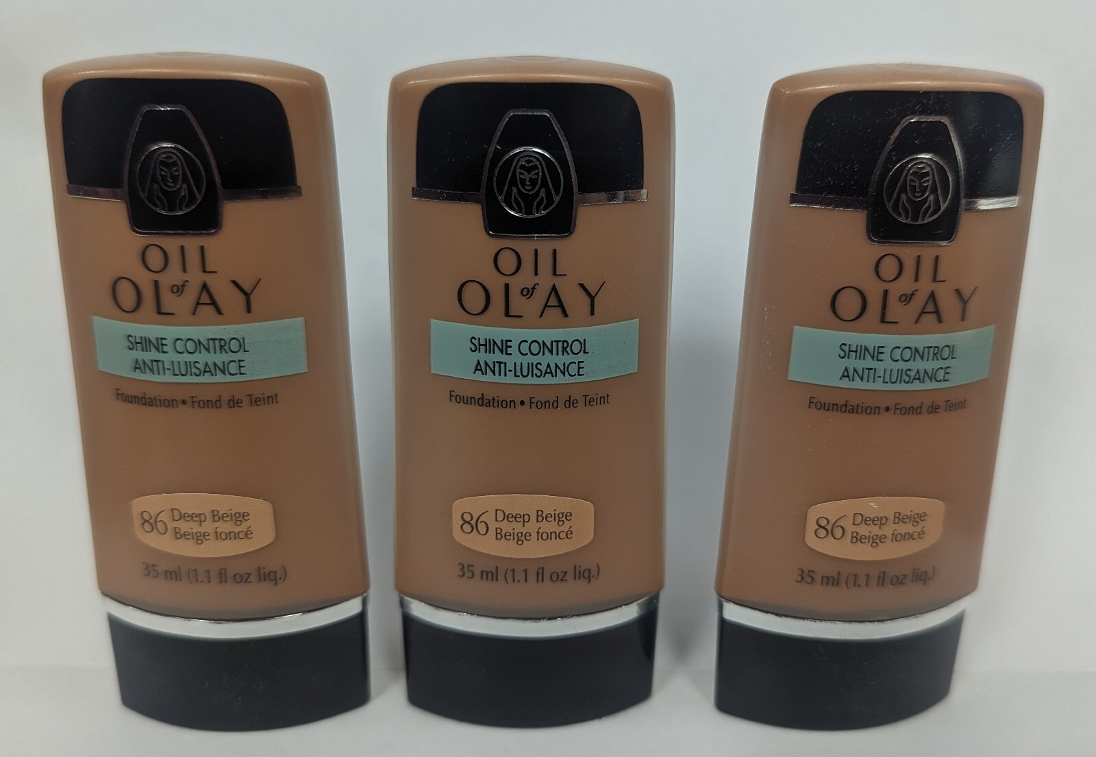 LOT OF 3 – OIL OF OLAY SHINE CONTROL FOUNDATION 86 DEEP BEIGE 1.1FL OZ