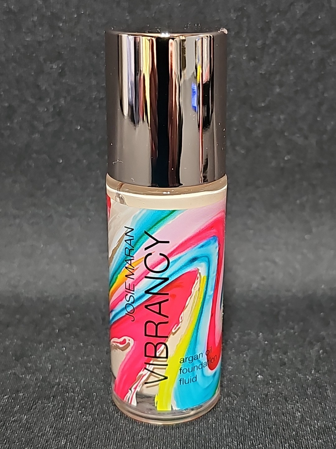 Josie Maran Vibrancy Argan Foundation Fluid Dynamic RG5 1fl Oz