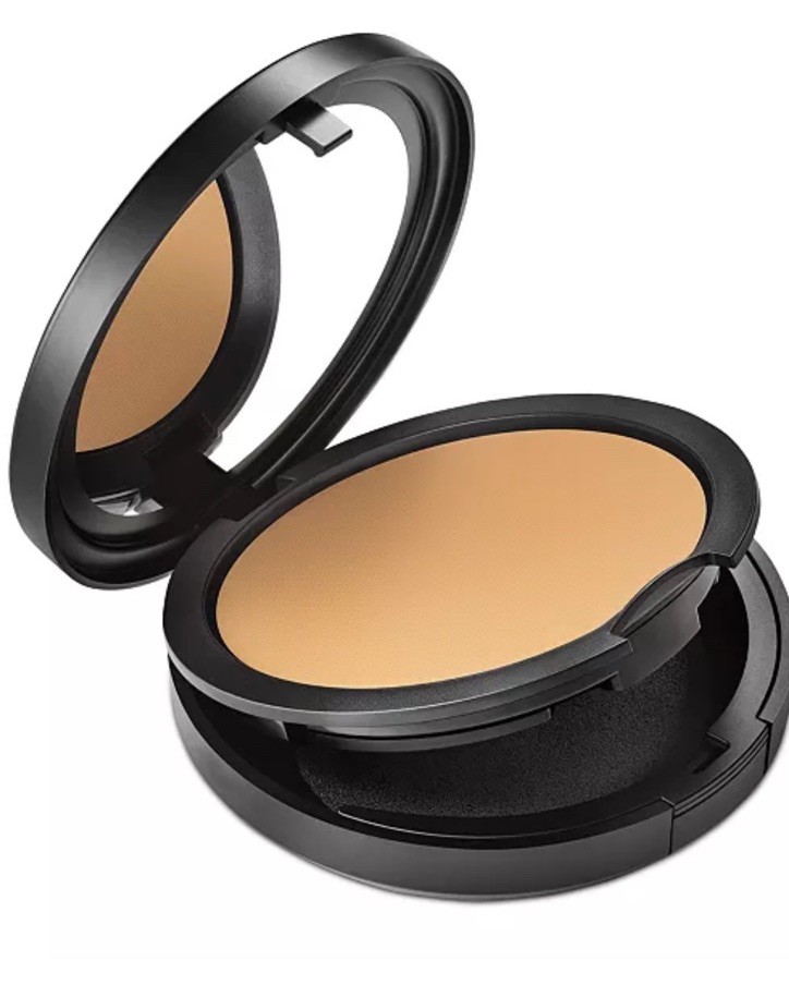 MAC Studio Fix Fluid NC17 Full Coverage Studio Fix Powder Plus Foundation