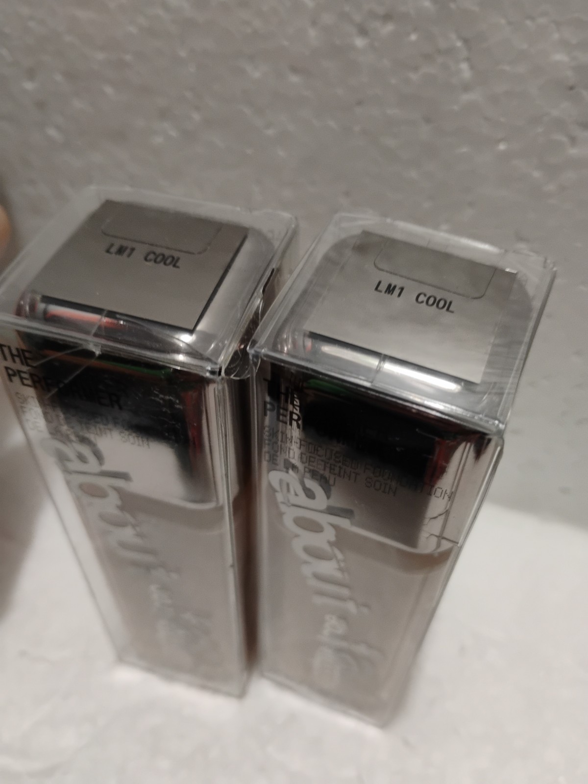 Pair About-face The Performer Foundation, LM1 Cool, 1.08 Fl Oz / 32 ml