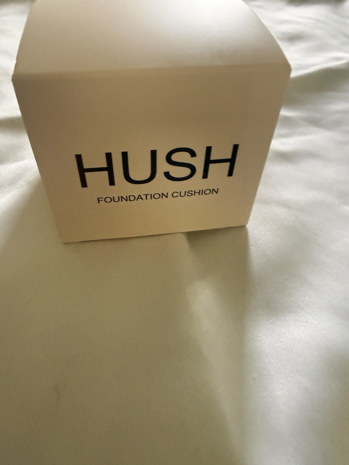 HUSH Blur Cushion Foundation Buildable Coverage – Ivory White