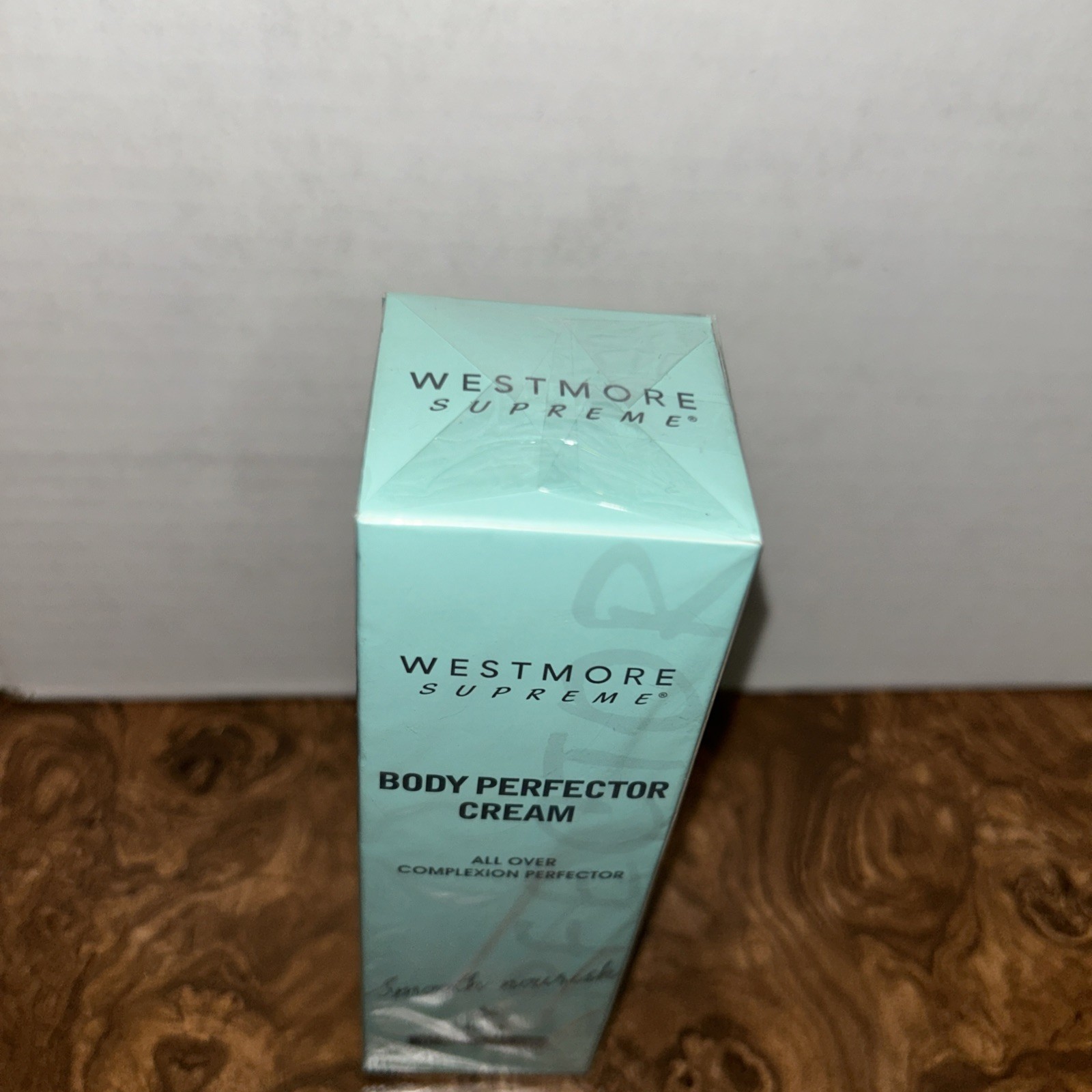 Westmore Beauty Supreme Creme All Over Complexion Perfector Light 3.3 oz FRESH!