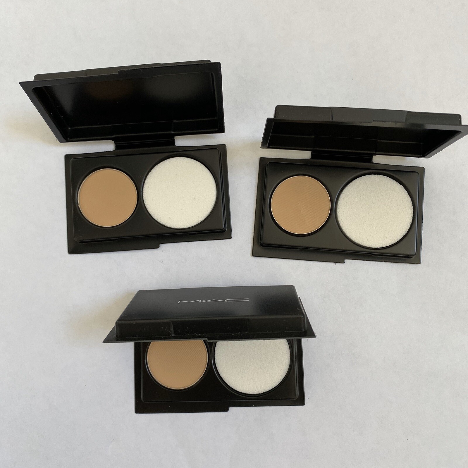 3X MAC Studio Fix Powder Plus Foundation in NC40 Sample / Travel Size