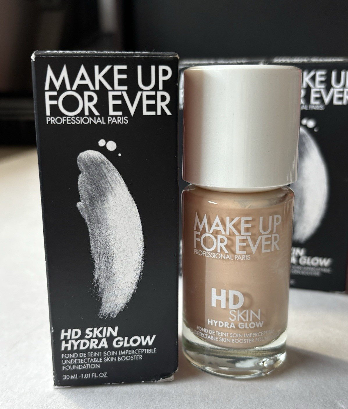 Make Up For Ever HD Skin Hydra Glow (30ml/1.01fl) PICK A SHADE New In Box