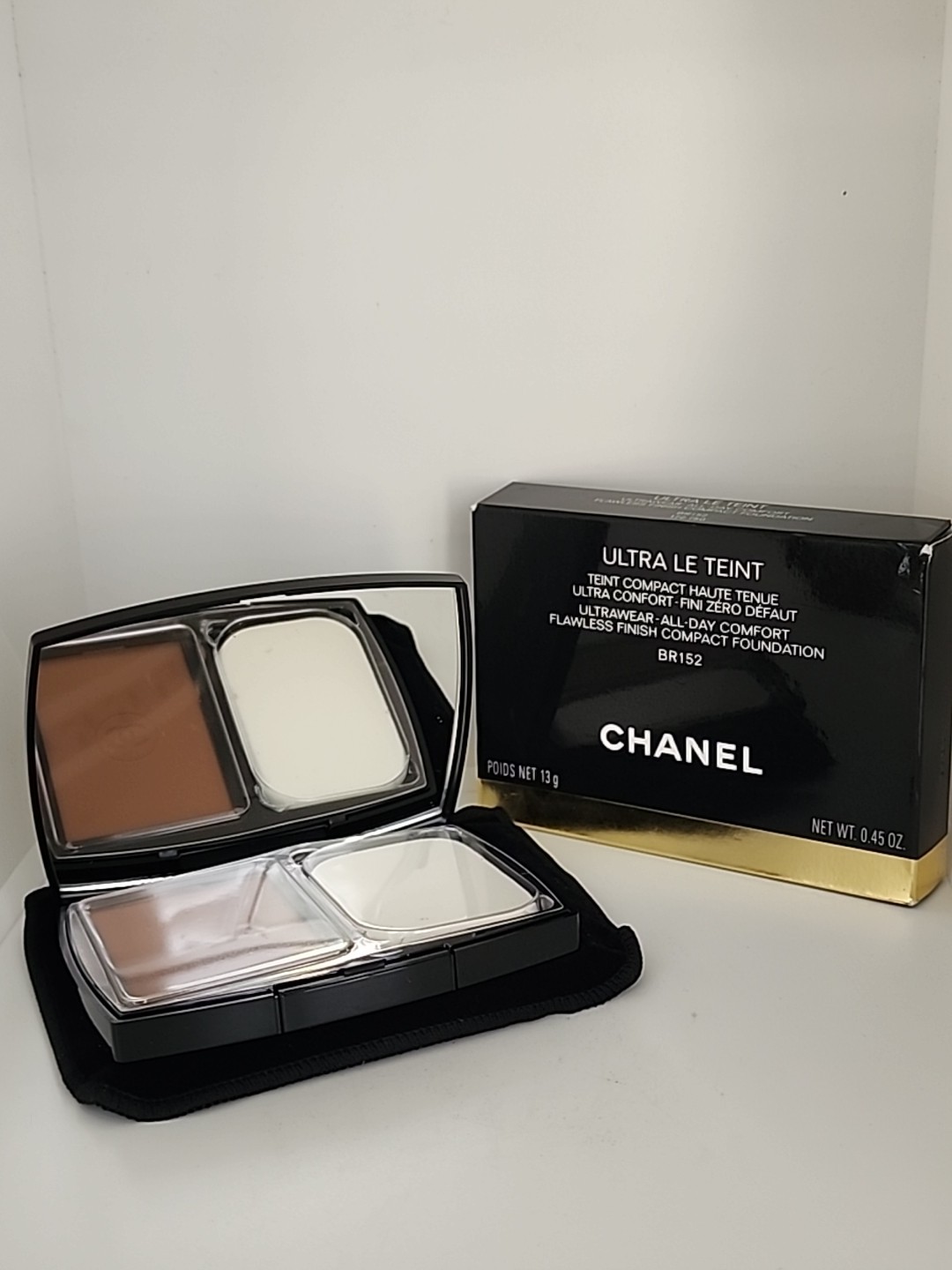 CHANEL ULTRA LE TEINT FLAWLESS FINISH COMPACT FOUNDATION BR152 0.45 OZ NEW BOXED