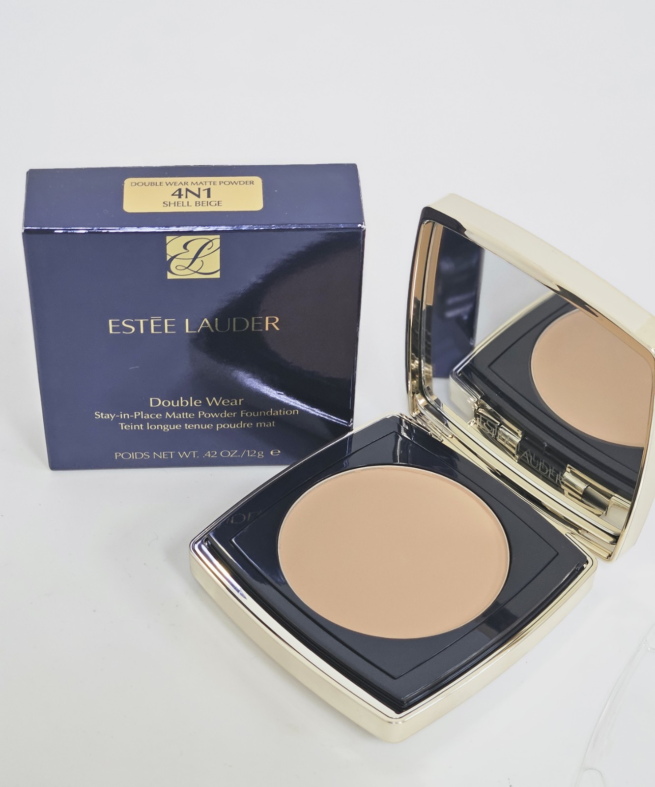 Estée Lauder Double Wear Stay-in-Place Matte Powder Foundation – 4N1 Shell Beige