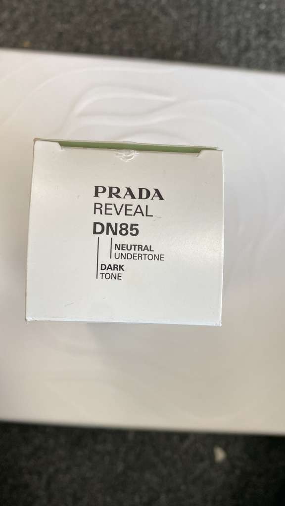 Prada Reveal Skin Optimizing Refillable Soft Matte Foundation DN85