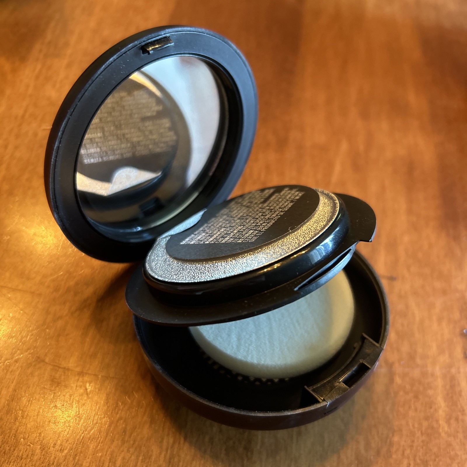 Mac Studio Tech Foundation 0.35 oz / 10 g ~ Shade NW30 ~ New Sealed