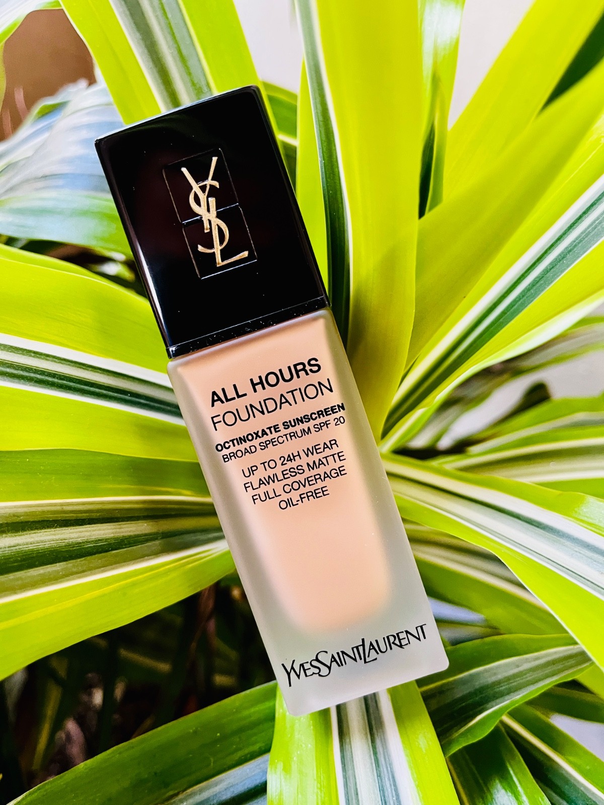 Yves Saint Laurent – All Hours Foundation – BD 60 Amber – 25 ML – NEW