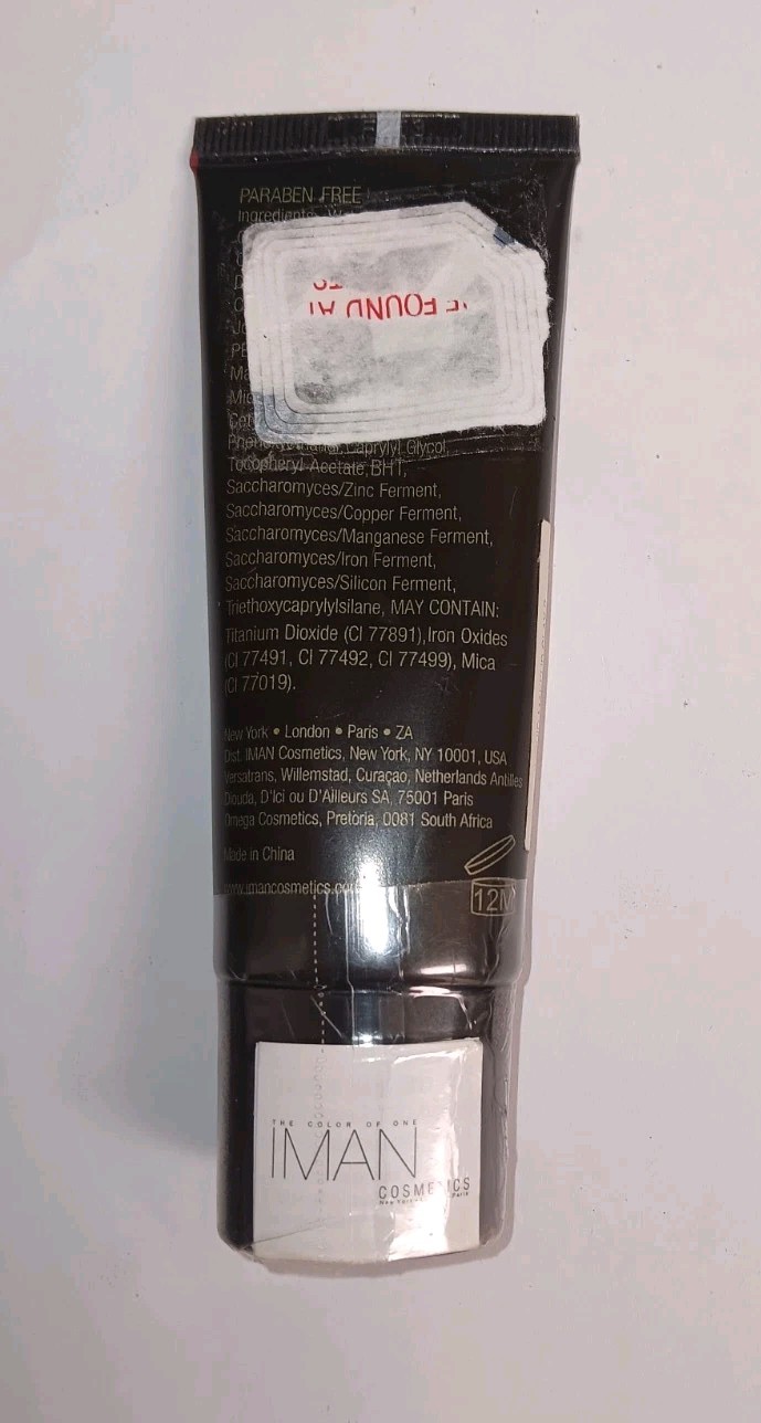 IMAN Luxury Radiance Liquid Makeup Clay 2 New and Sealed!