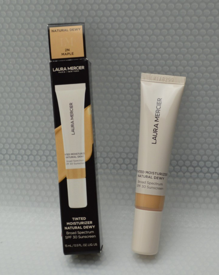 Laura Mercier Tinted Moisturizer Natural Dewy SPF 30 Sunscreen 15ml/0.5fl.oz.