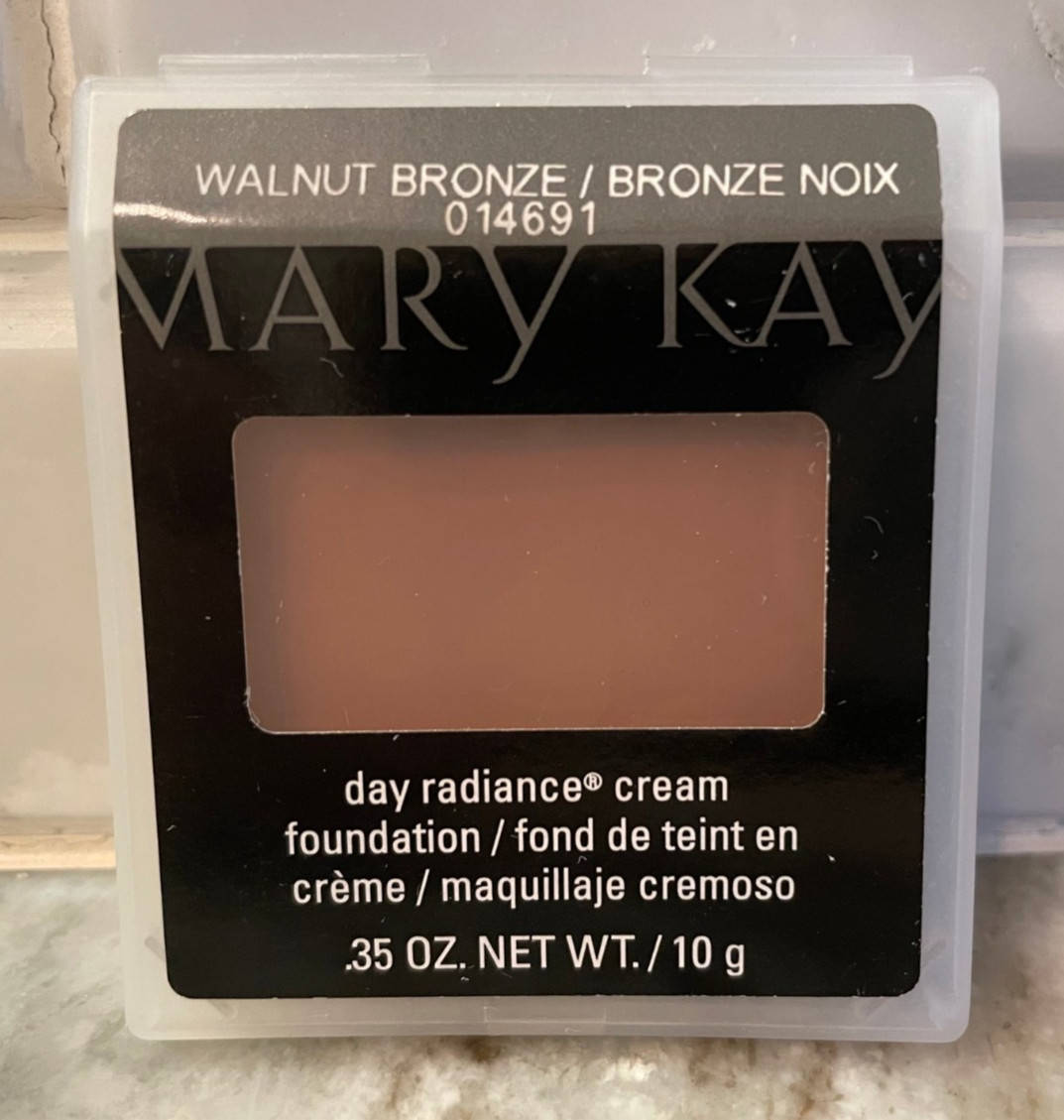 NOS FLAWED MARY KAY WALNUT BRONZE 014691 DAY RADIANCE CREAM FOUNDATION