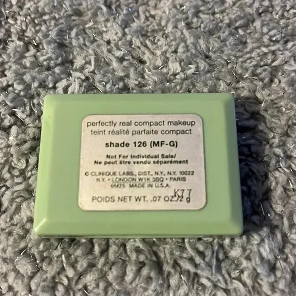 Clinique Perfectly Real Compact Makeup foundation Shade 126 MF-G 0.07oz 2g mini