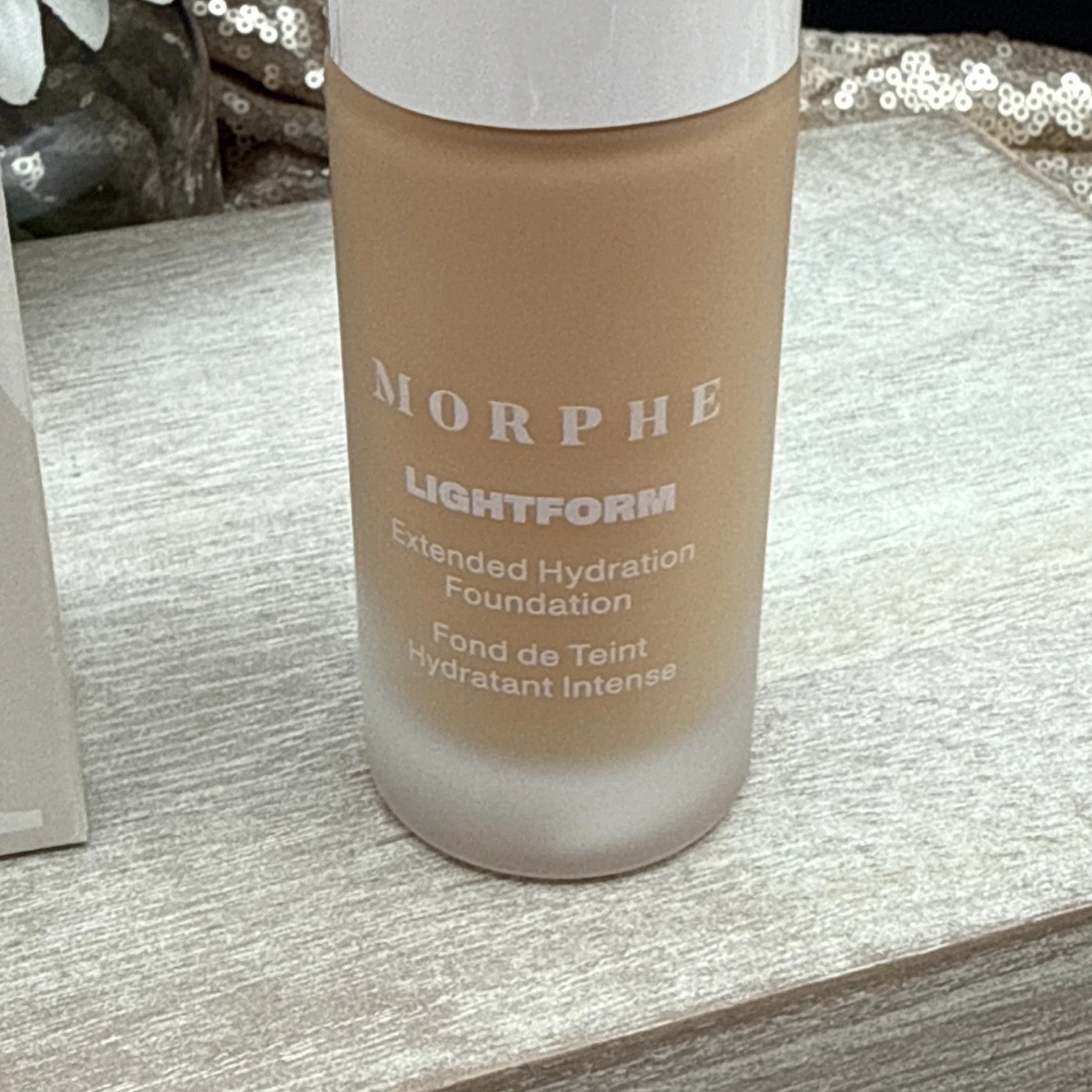 Morphe LIGHTFORM Extended Hydration Foundation ~ MEDIUM 12W ~ 1 fl oz / 30 ml
