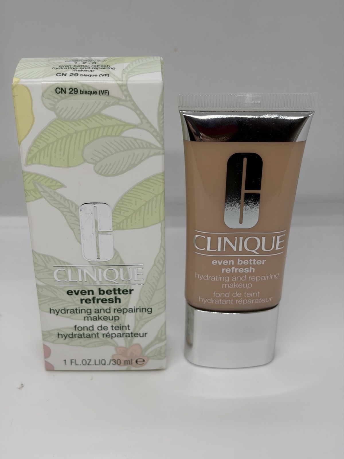 CLINIQUE Even Better Refresh Hydrating Makeup Foundation CN 29 BISQUE New In Box